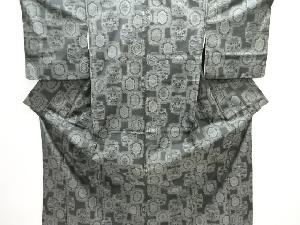 雲模様織り出し本場泥大島紬着物